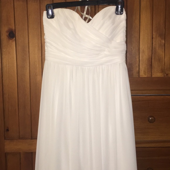 Monique Lhuillier Bridesmaid Gown - Picture 5 of 8